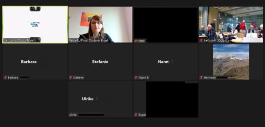 Screenshot der Videokonferenz vom DigitalBrezelfr&uuml;hst&uuml;ck. Neben dem Treffpunkt in Stuttgart sieht man, dass noch weitere Teilnehmende digital dazugeschaltet sind.